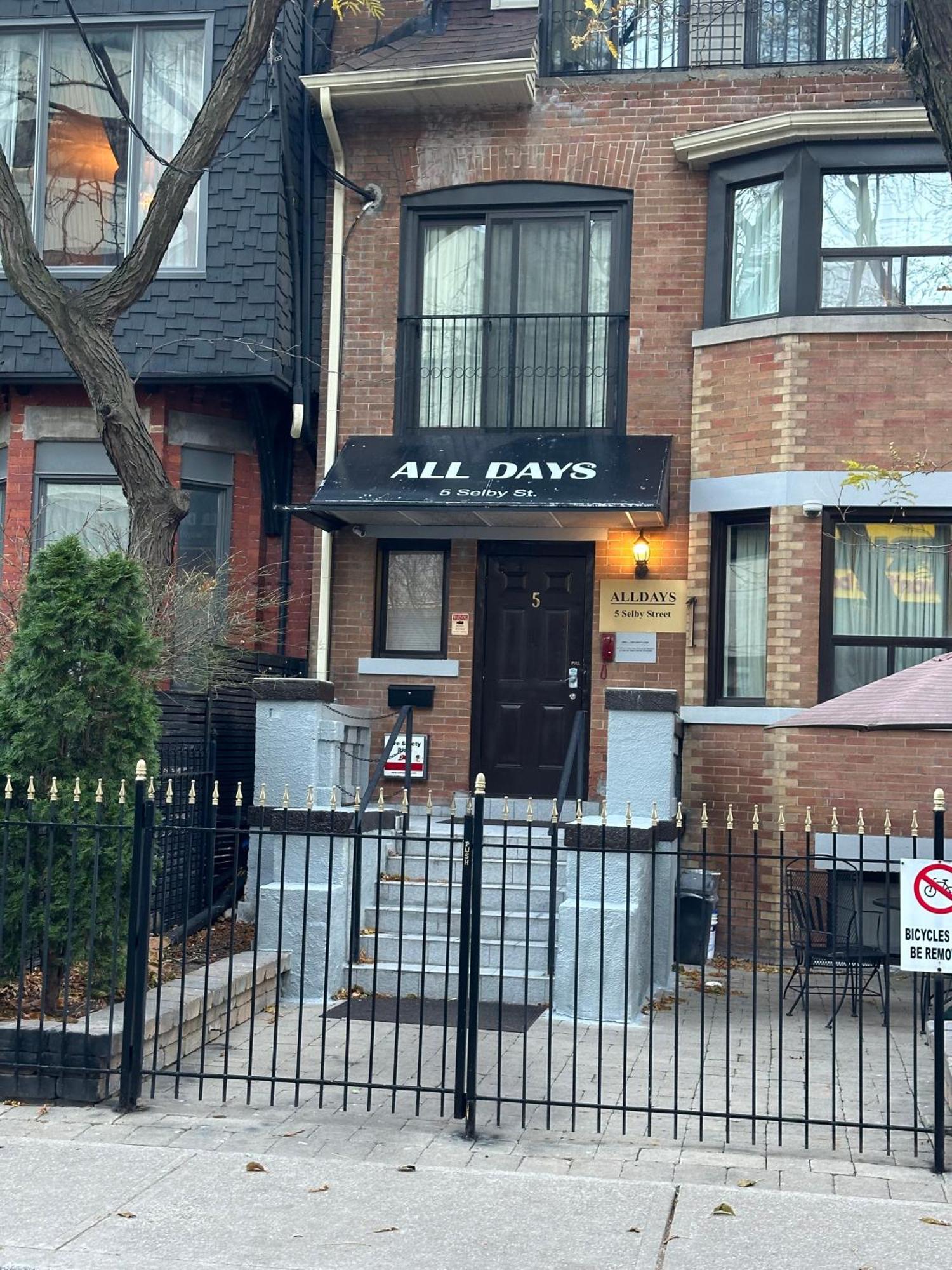 Nox Hostel Toronto Exteriör bild